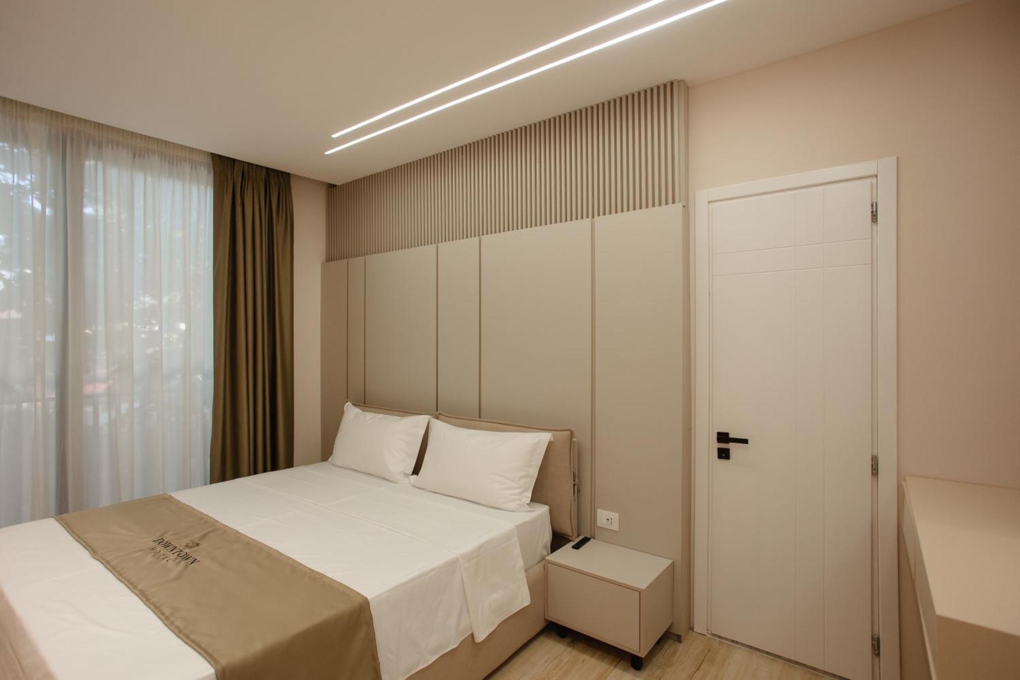 Downtown Hotel Shkodër Dış mekan fotoğraf