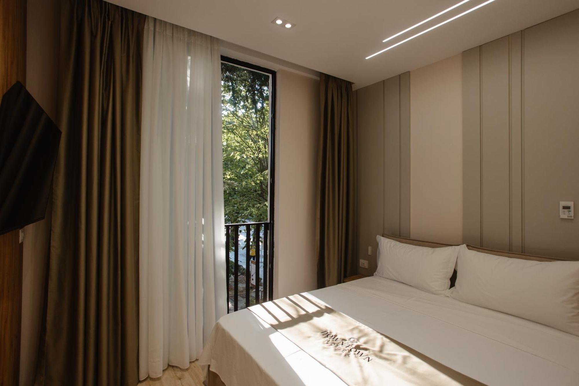 Downtown Hotel Shkodër Dış mekan fotoğraf